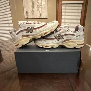 New Balance 1000 M1000CB - Sea Salt/Astro Dust Sneakers Size 10.5